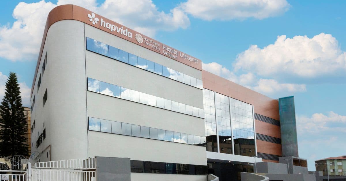 Fachada do Hospital Lifecenter Contagem, unidade da rede própria Hapvida NotreDame Intermédica